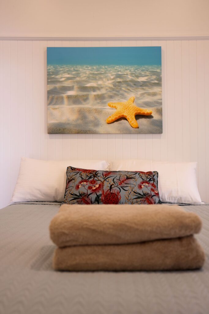 525 Bedroom 1 061A6452_web